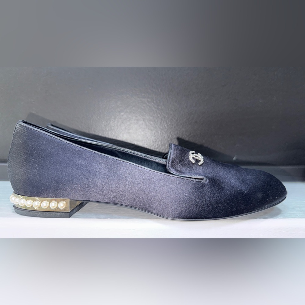 Chanel Satin Flats with Pearls on Heels - Picture 14 of 16